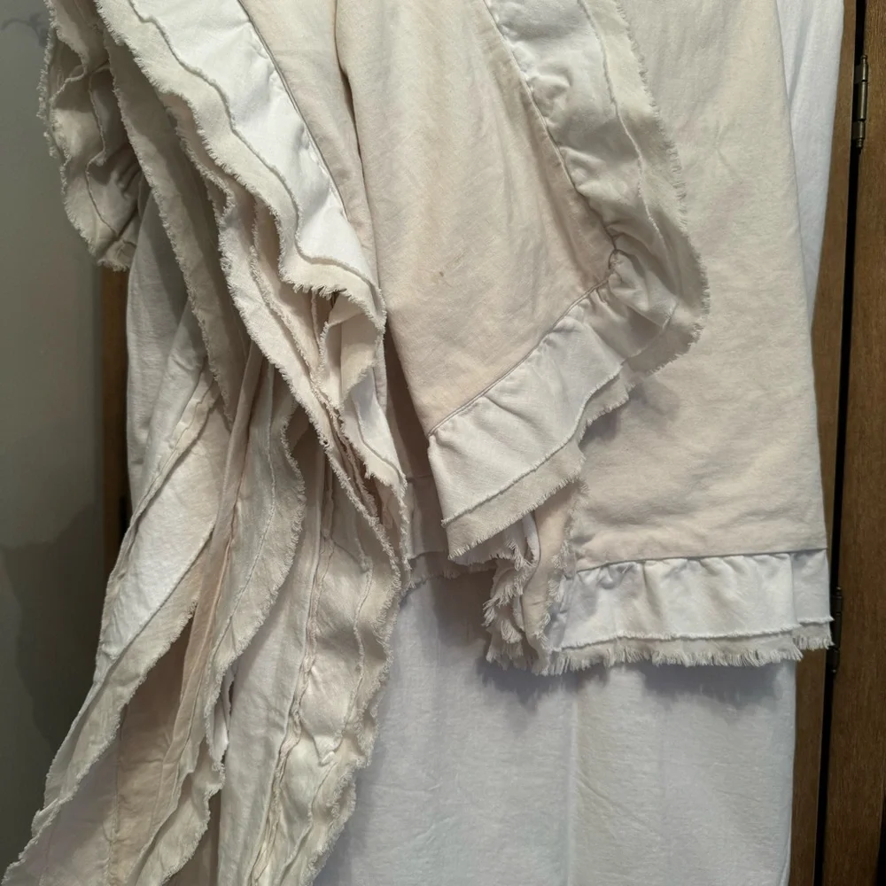 Simply Shabby Chic Linen/Cotton Raw Edge Ruffled Duvet Set - FULL/QUEEN